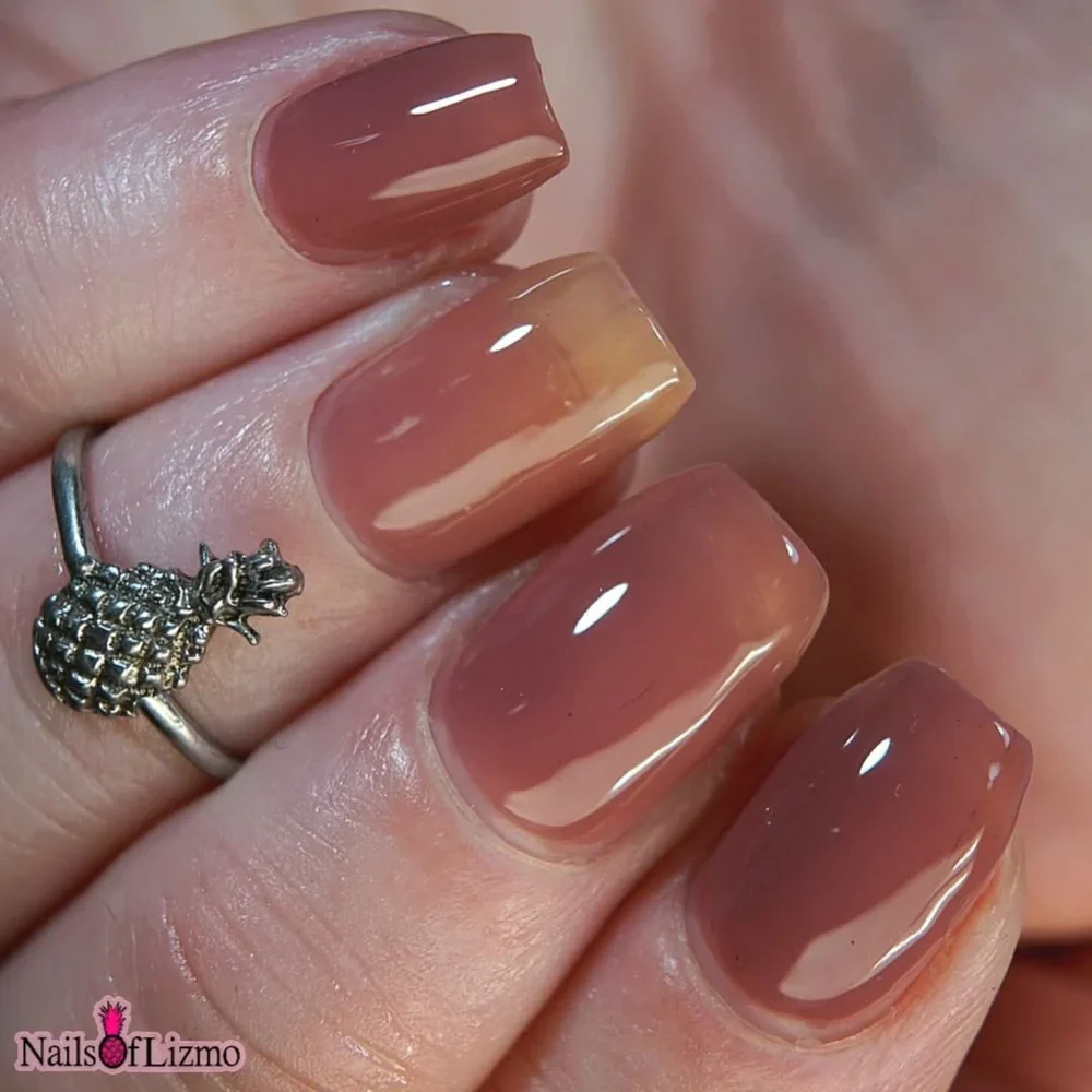 BLUSHERS colour correcting polish: Cozy - Image 3