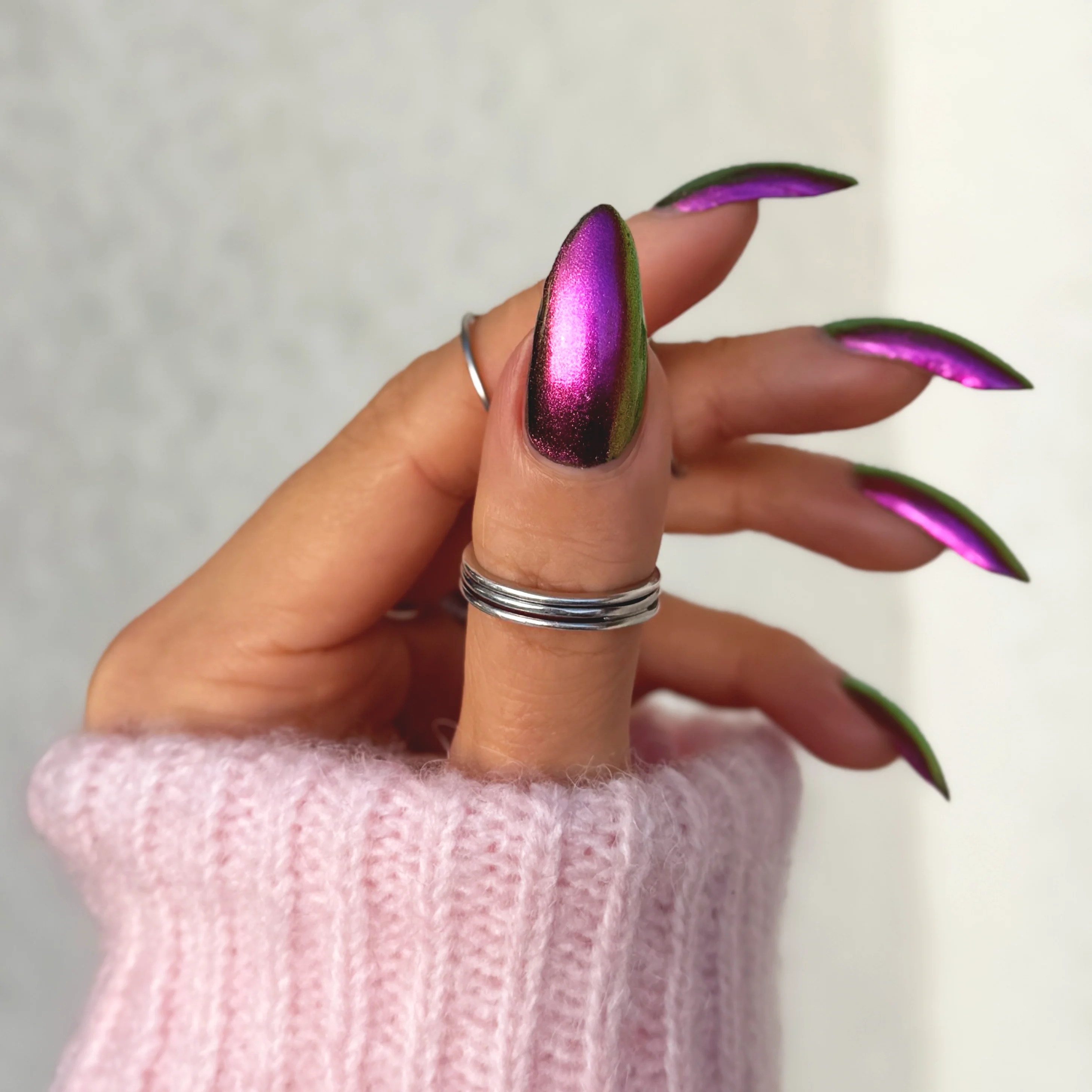 Fantasies in Fuchsia - Image 5